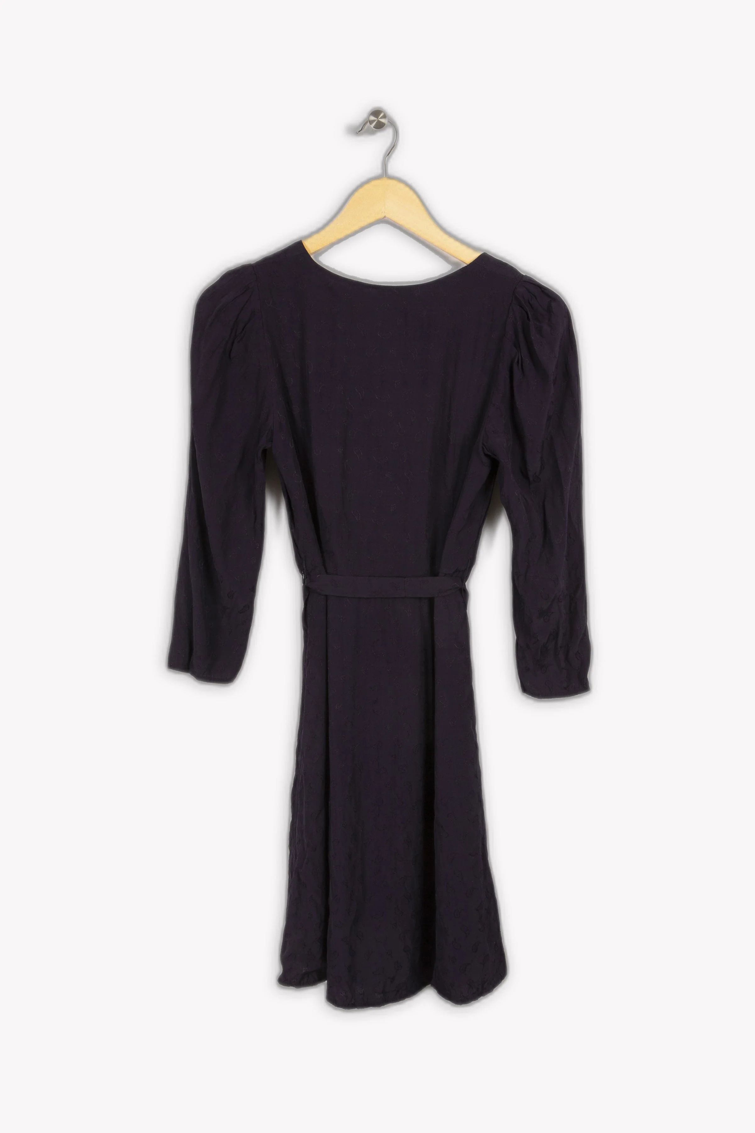 Robe - 34 - Image 4