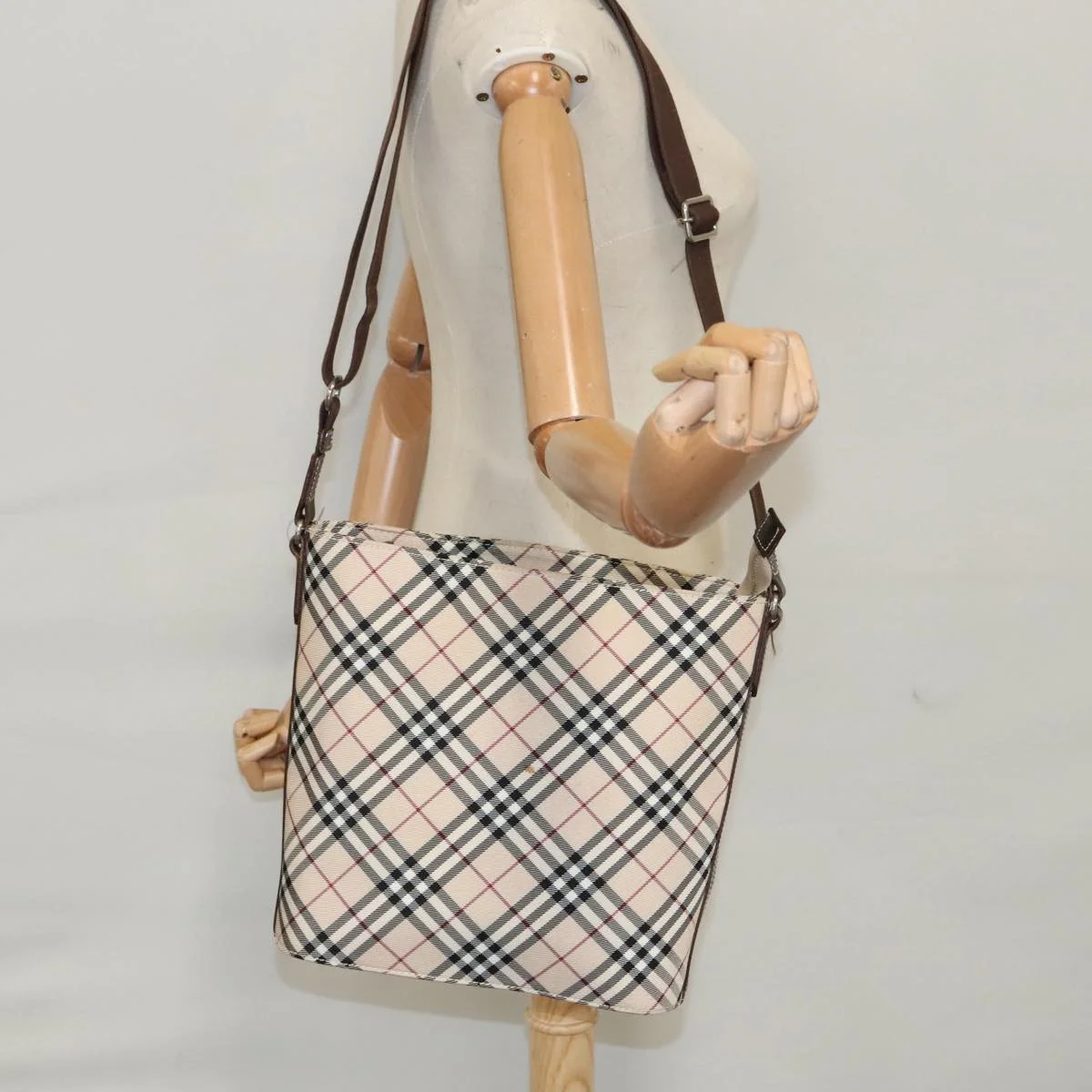 Burberry Nova check Shoulder bag Canvas - Image 12