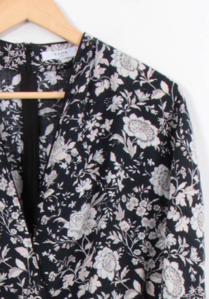 Combinaison Fleurie Noire et Blanche - Taille XL/42 - Image 3