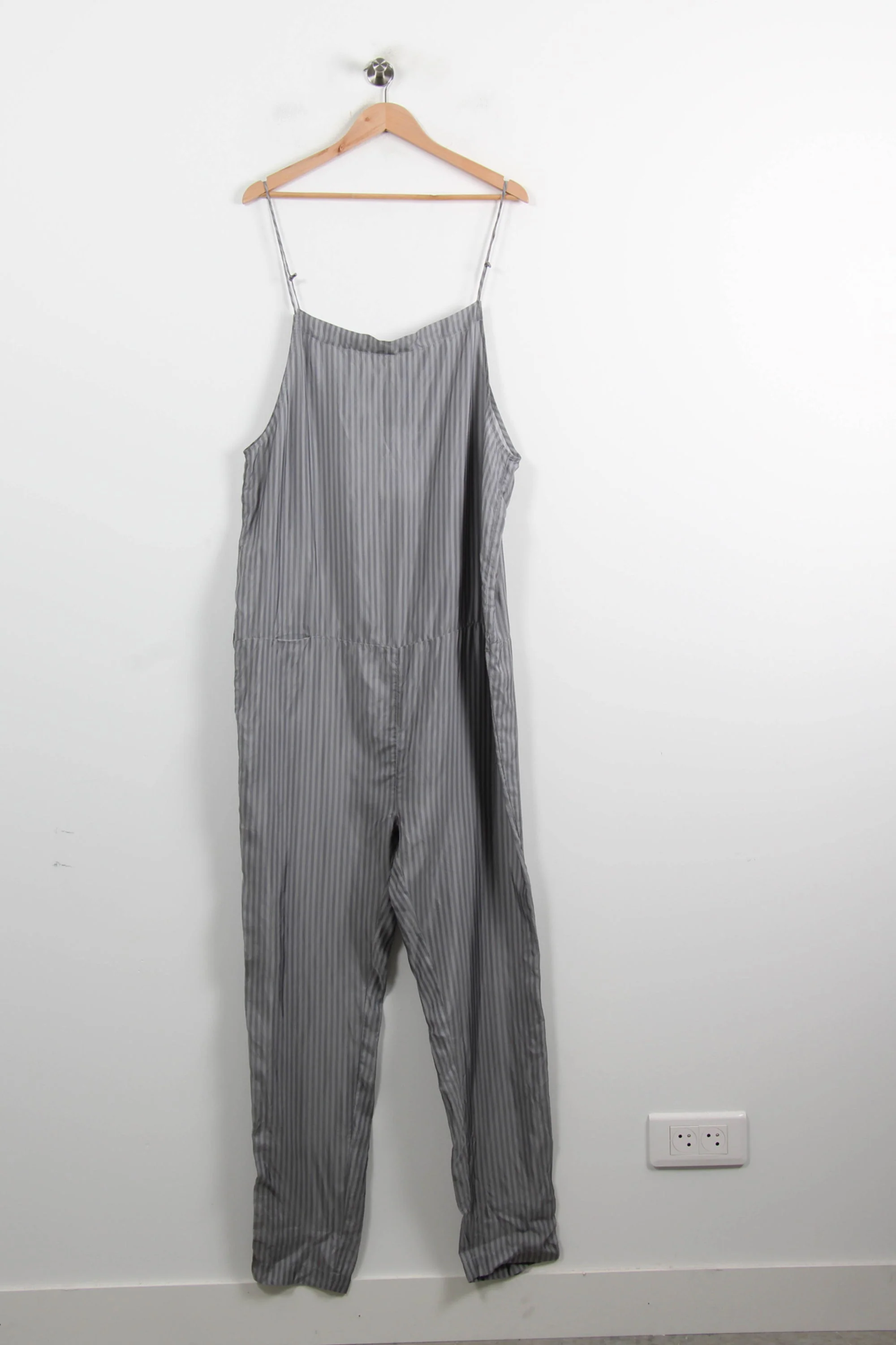 Combinaison Grise - Taille XL/42 - Image 2