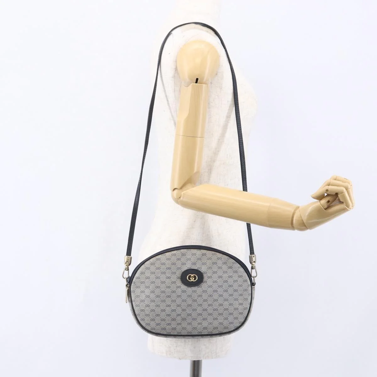 Gucci Micro GG supreme shoulder bag GG canvas - Image 13