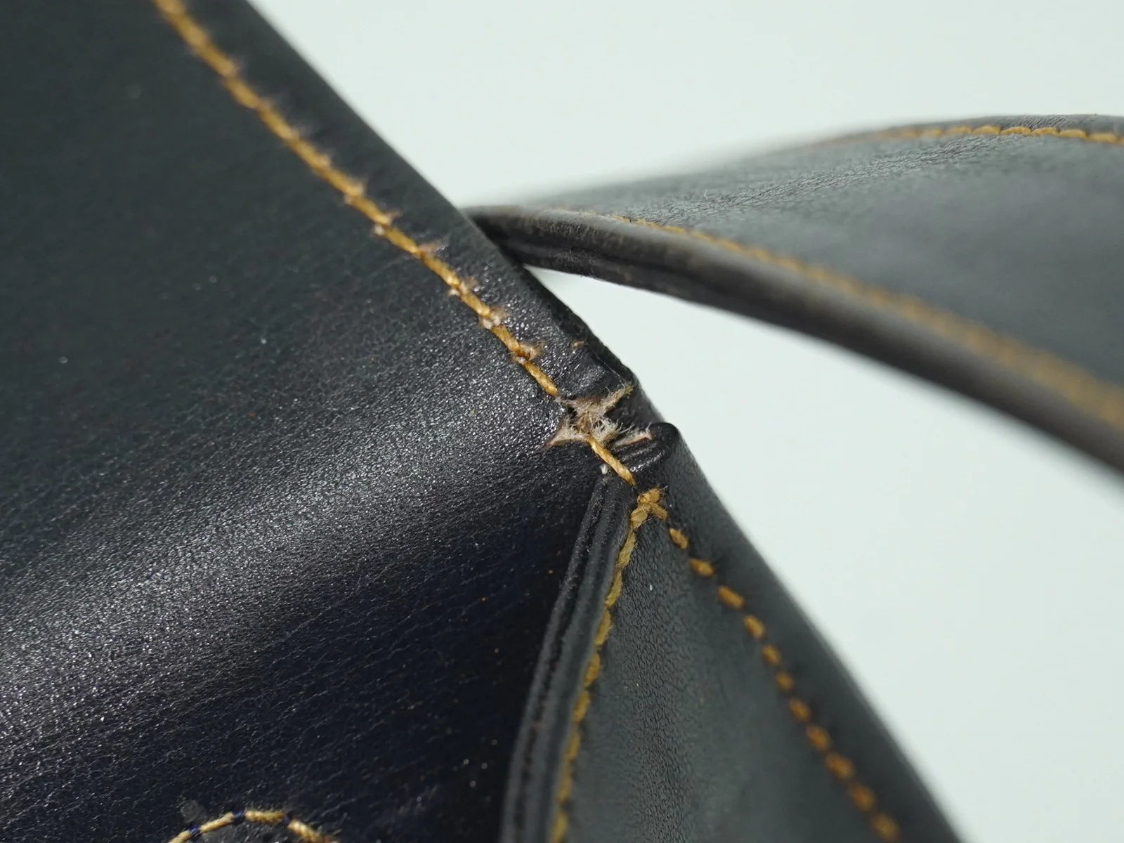 Gucci Vintage Shoulder Bag Leather - Image 15