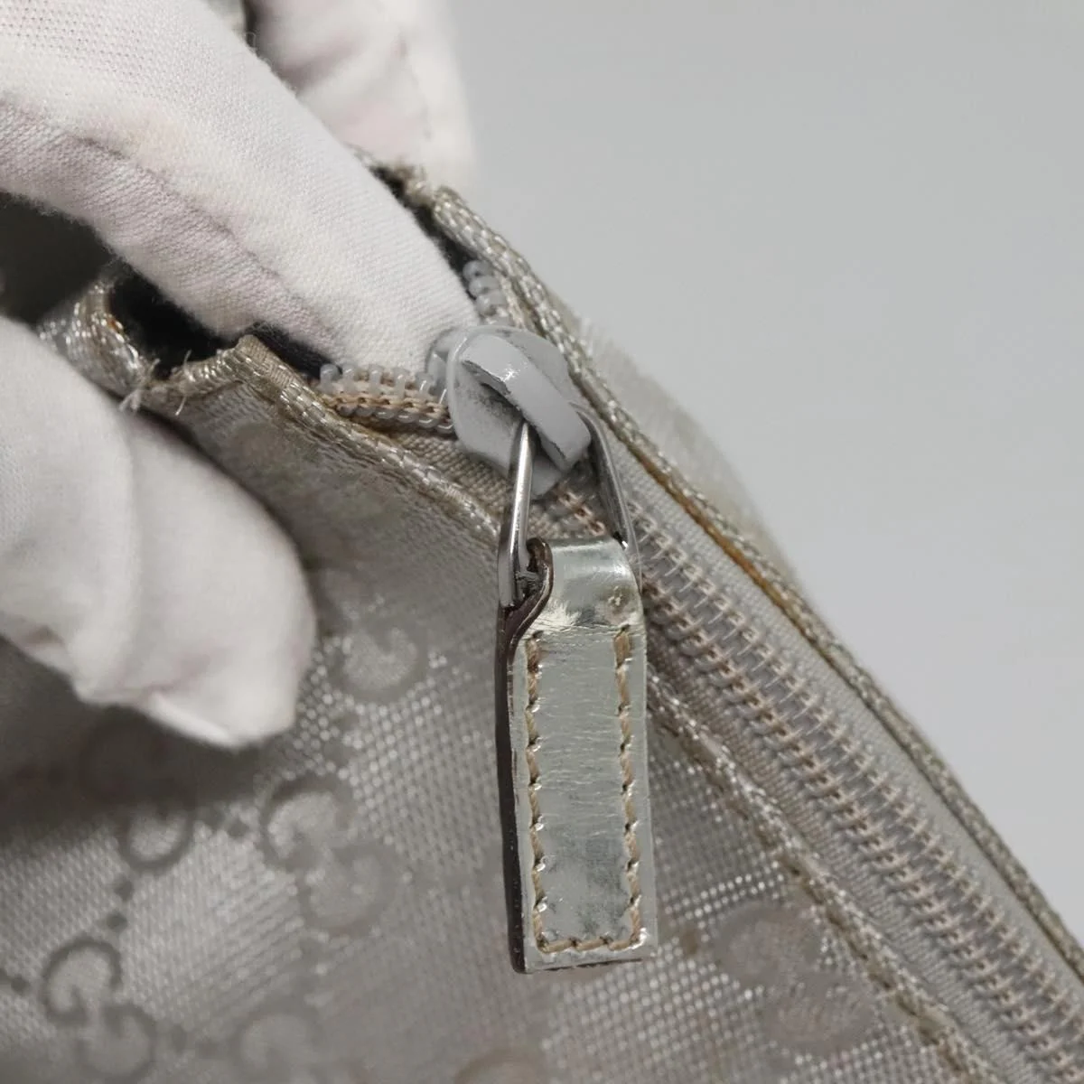 Gucci Zip Messenger Bag GG Canvas with Perforated Leather - Image 14