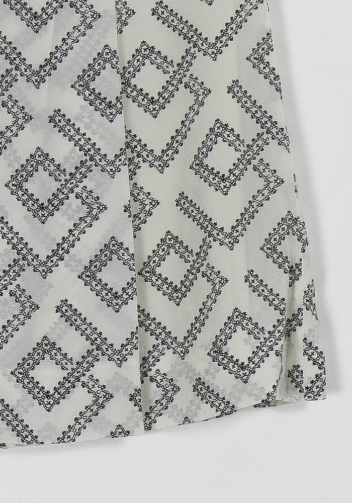 Jupe Courte Blanche et Noire - Taille XS/34 - Image 3