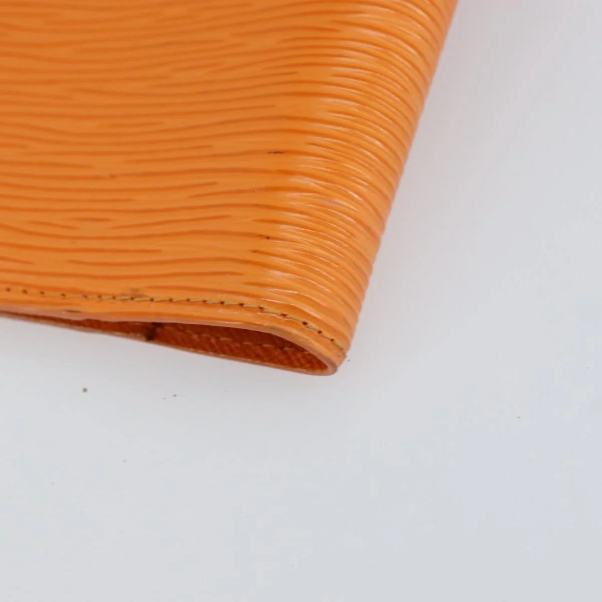 Louis Vuitton Agenda Cover Epi Leather - Image 11