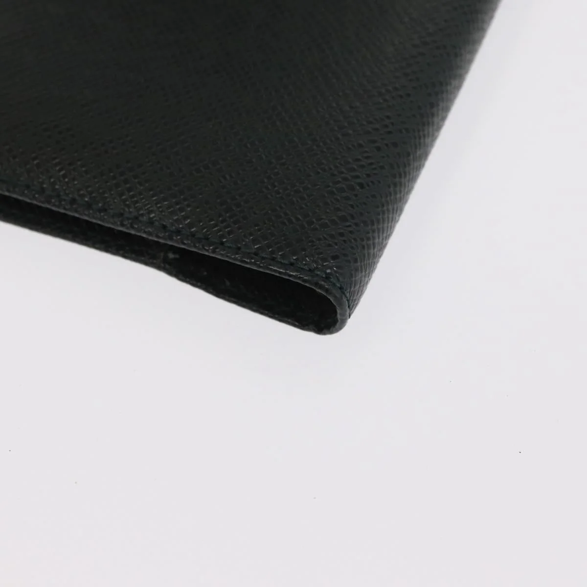 Louis Vuitton Agenda Cover Taiga Leather - Image 9
