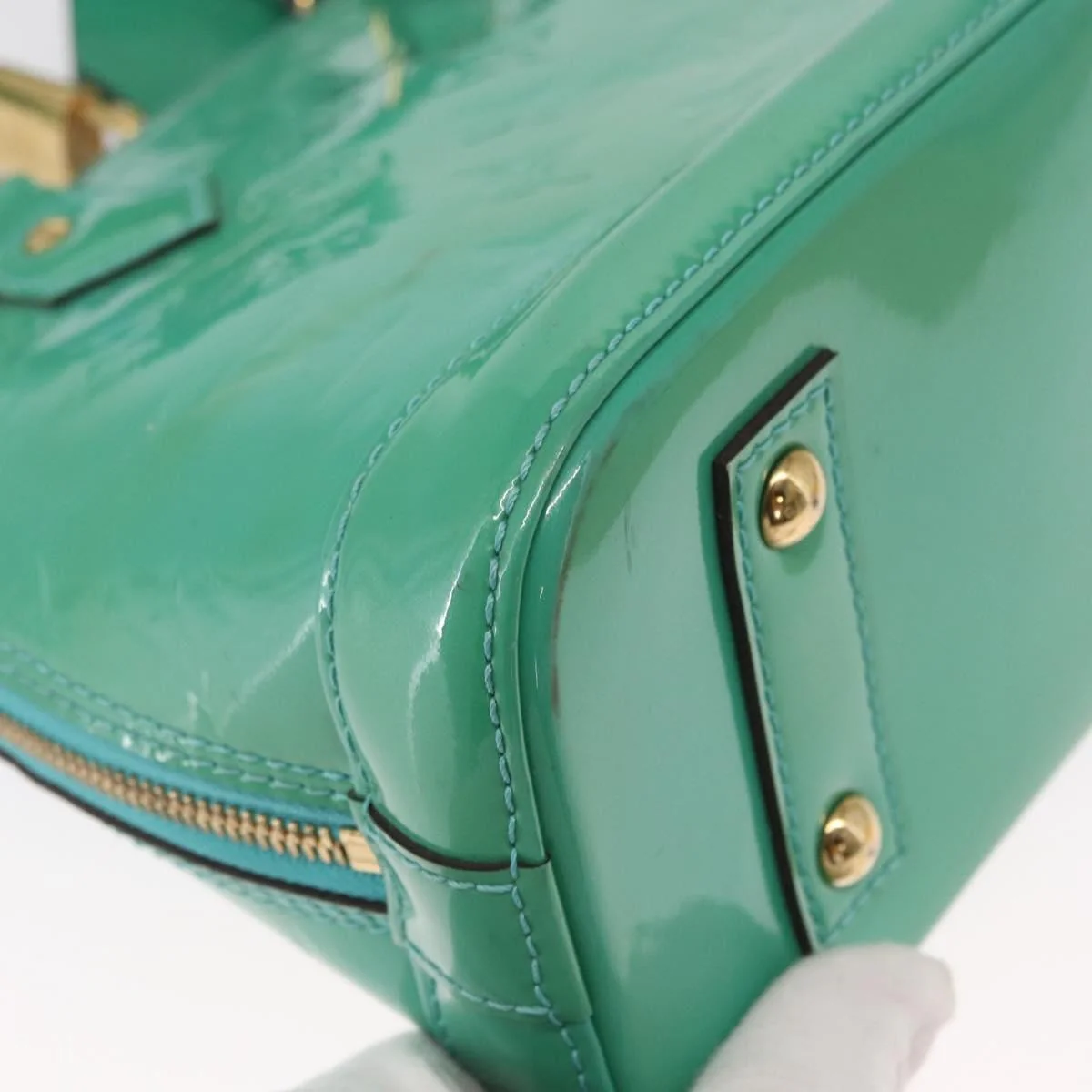 Louis Vuitton Alma Handbag Monogram Vernis - Image 11