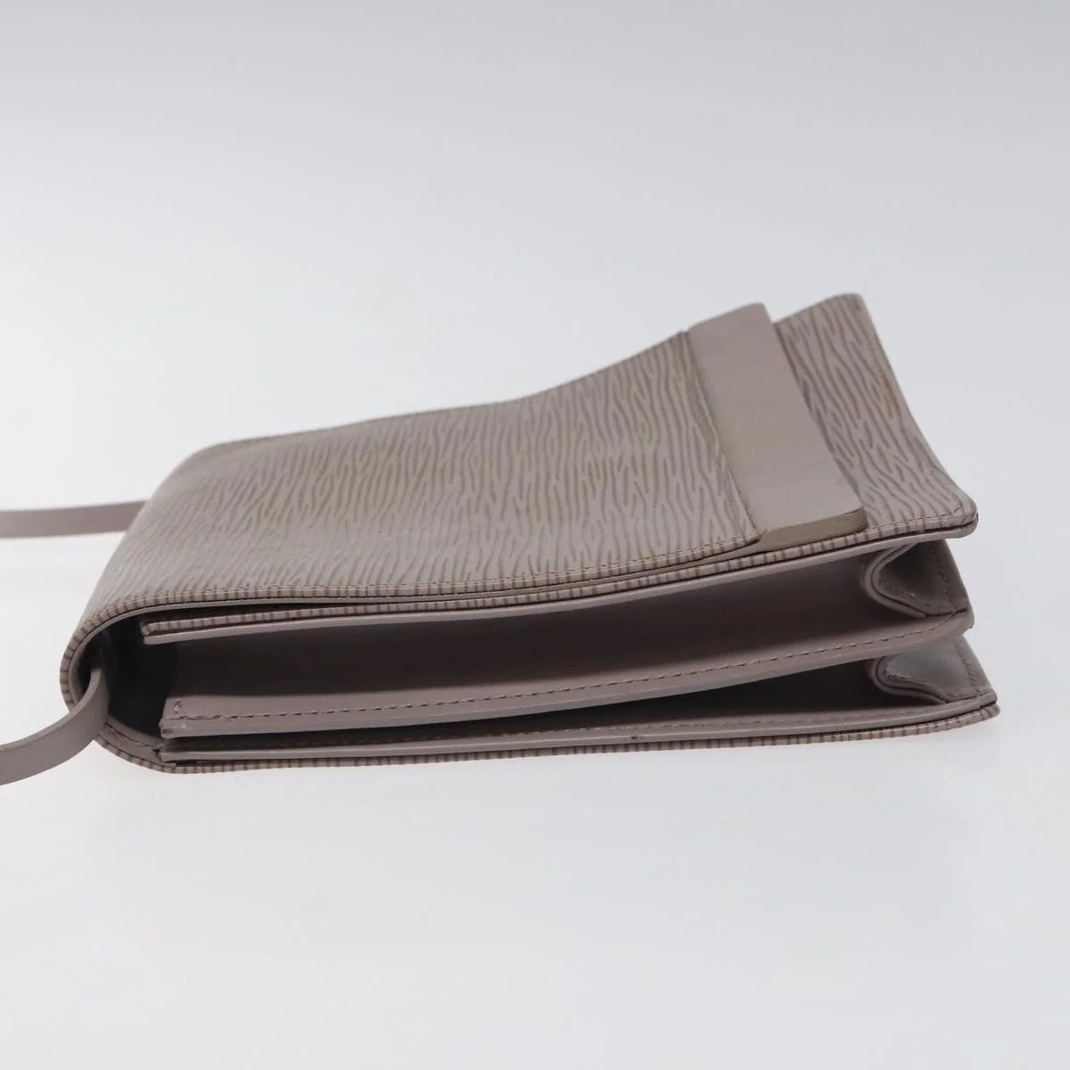 Louis Vuitton Biarritz Shoulder Bag Epi Leather - Image 4