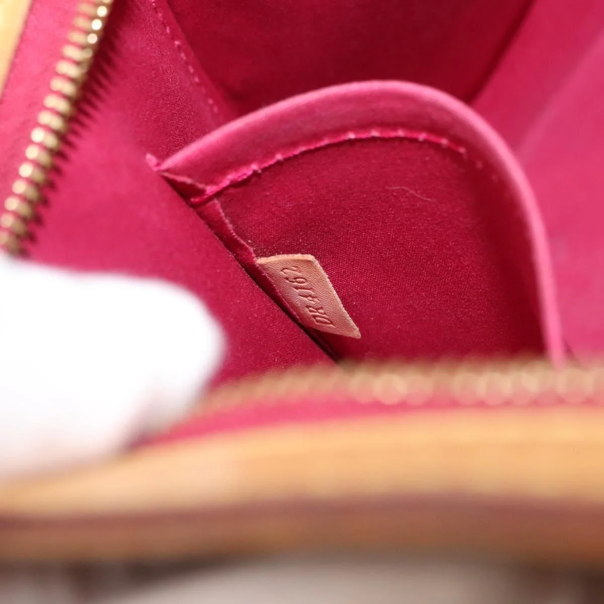 Louis Vuitton Brea Handbag Monogram Vernis - Image 7