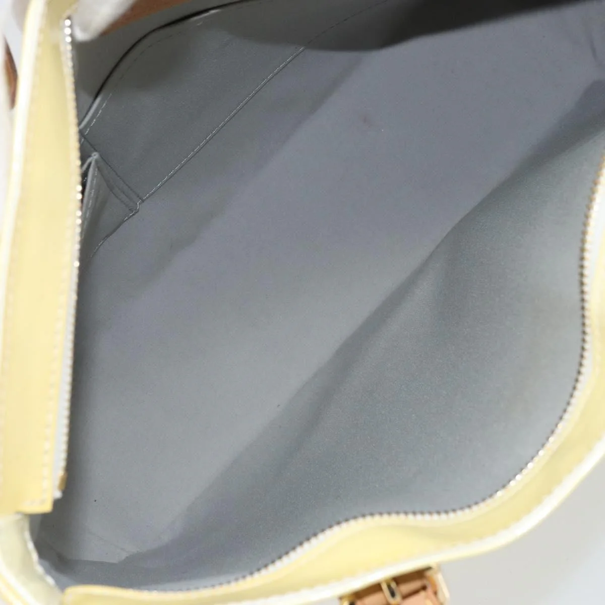 Louis Vuitton Brentwood Handbag Monogram Vernis - Image 5