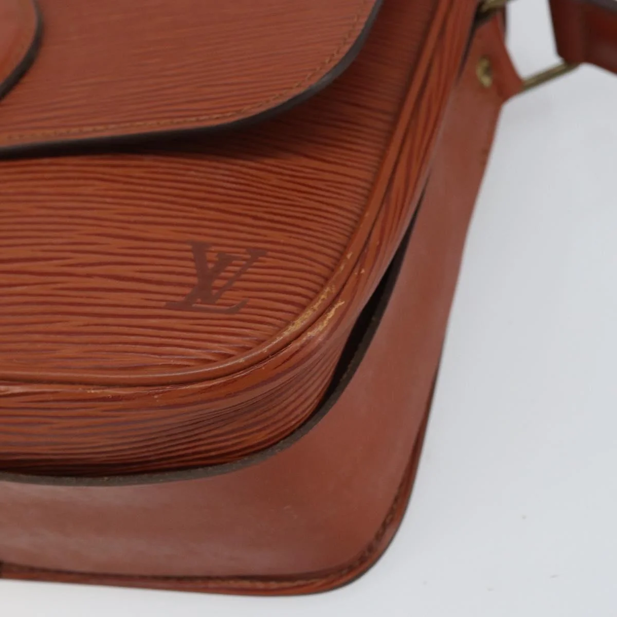 Louis Vuitton Cartouchiere Handbag Epi Leather - Image 9