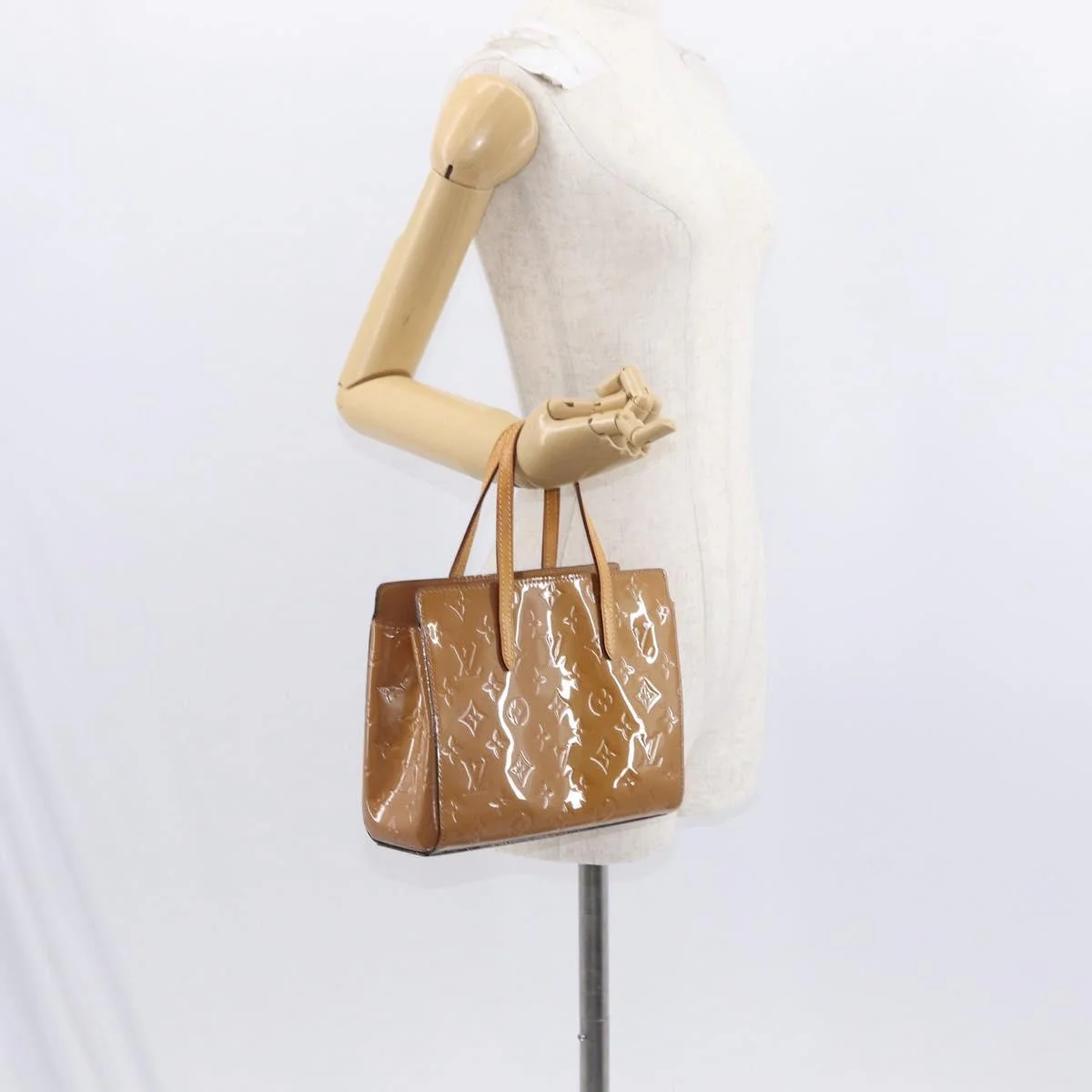 Louis Vuitton Catalina Handbag Monogram Vernis - Image 14