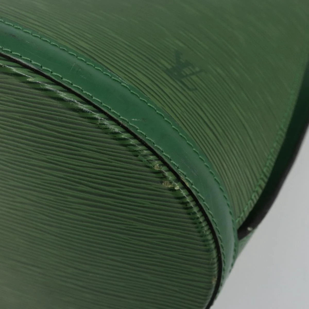 Louis Vuitton Cluny Shoulder Bag Epi Leather - Image 9