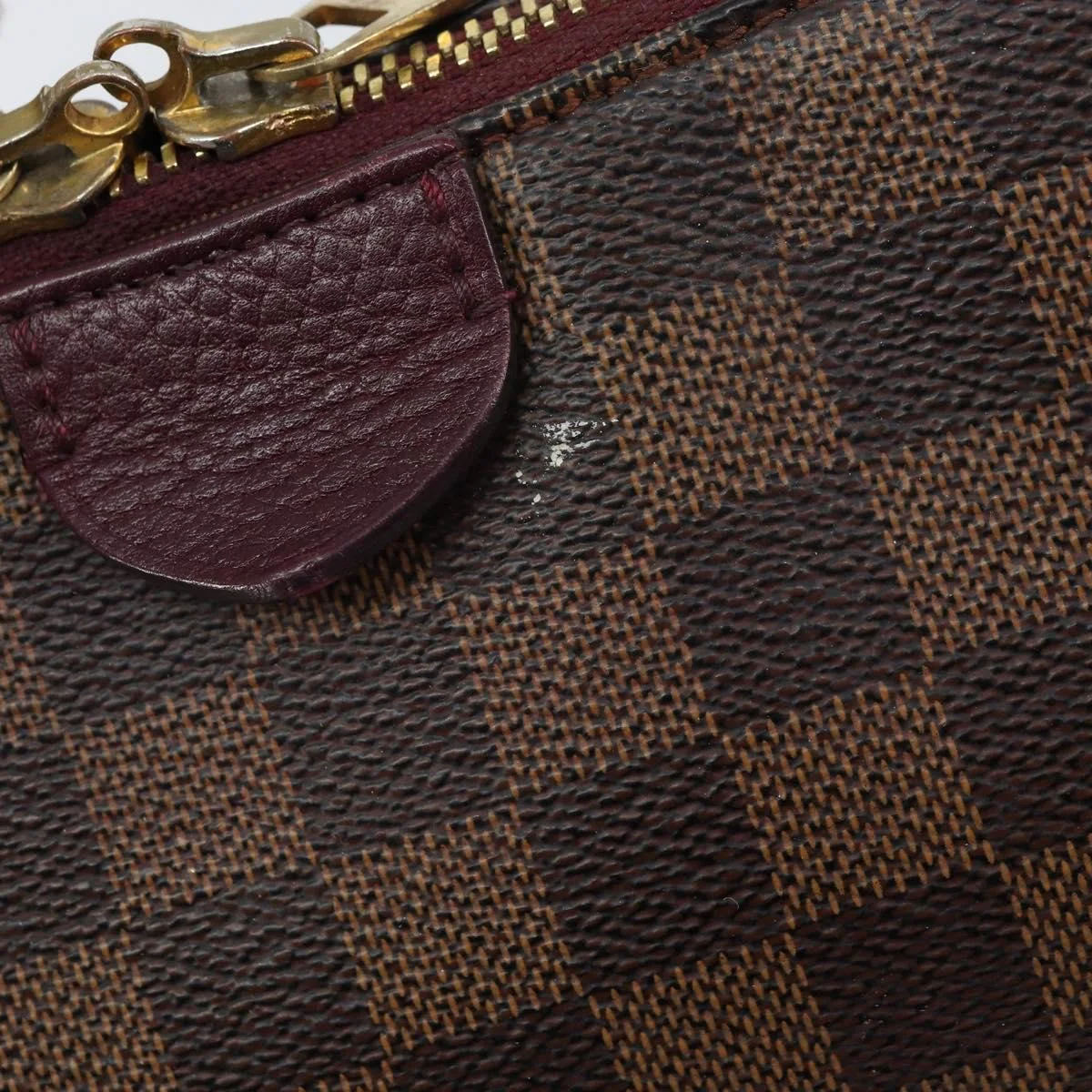 Louis Vuitton Hyde Park Handbag Damier with Leather - Image 6