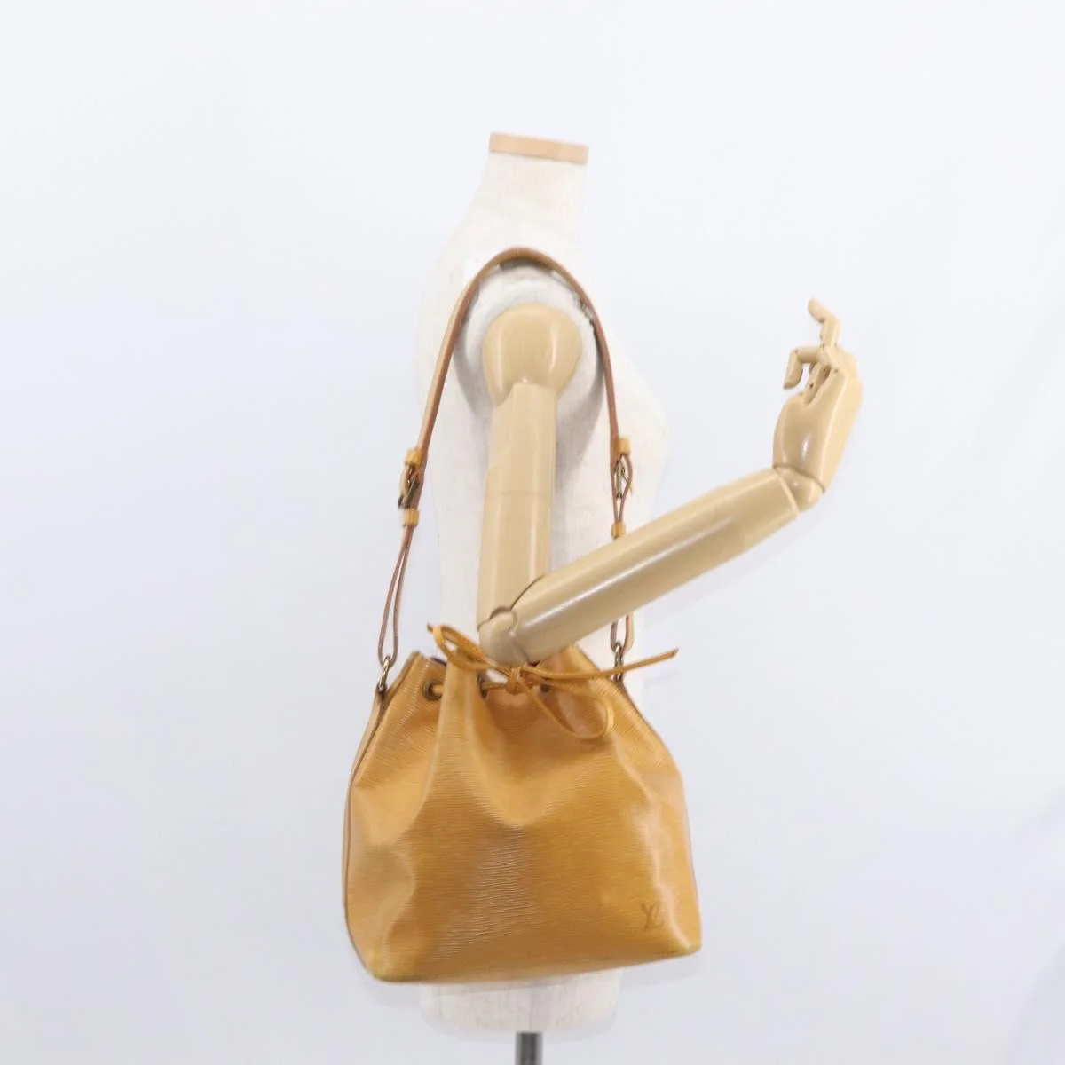 Louis Vuitton Petit Noe Handbag Epi Leather - Image 13