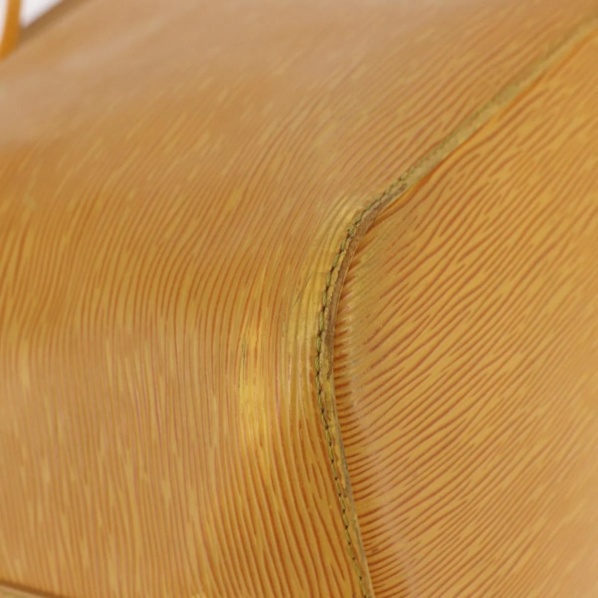 Louis Vuitton Petit Noe Handbag Epi Leather - Image 9