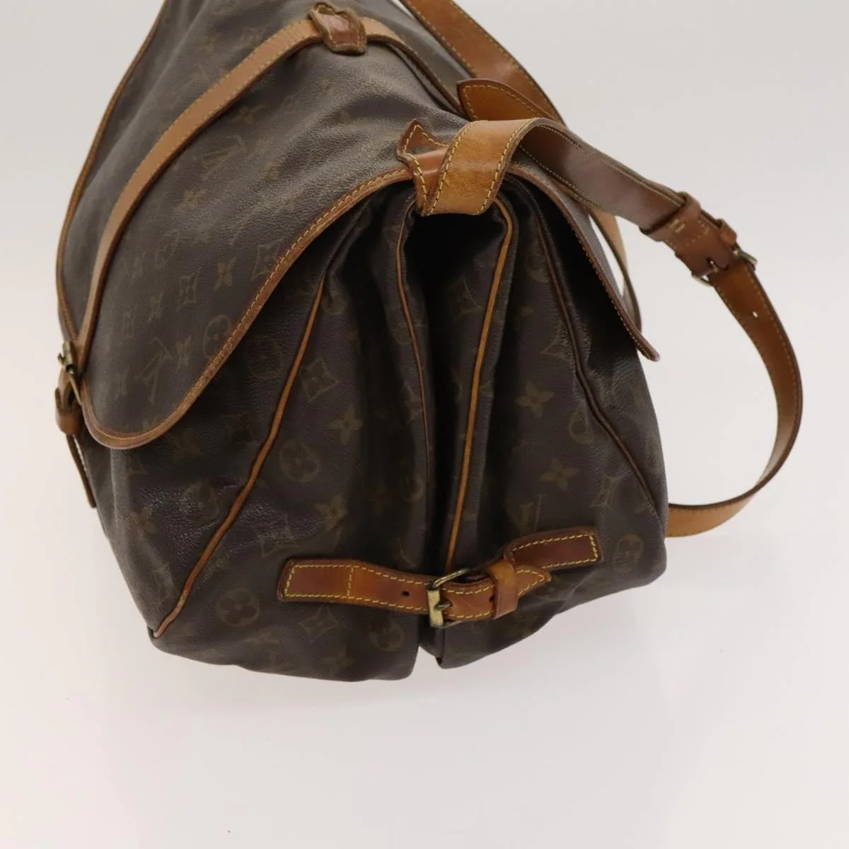 Louis Vuitton Saumur Handbag Monogram Canvas - Image 3