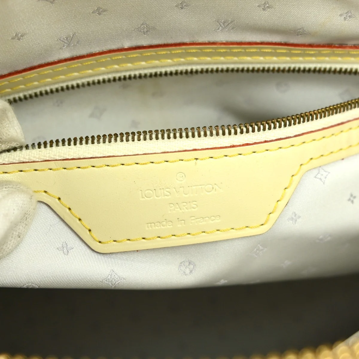 Louis Vuitton Suhali Lockit Handbag Leather - Image 4