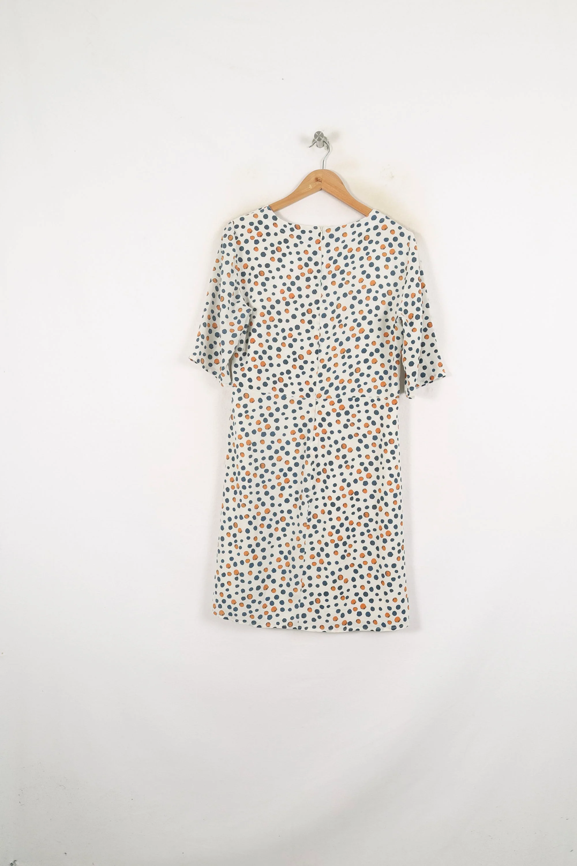 Robe Blanche à Pois Bleus et Oranges - Taille L/40 - Image 4