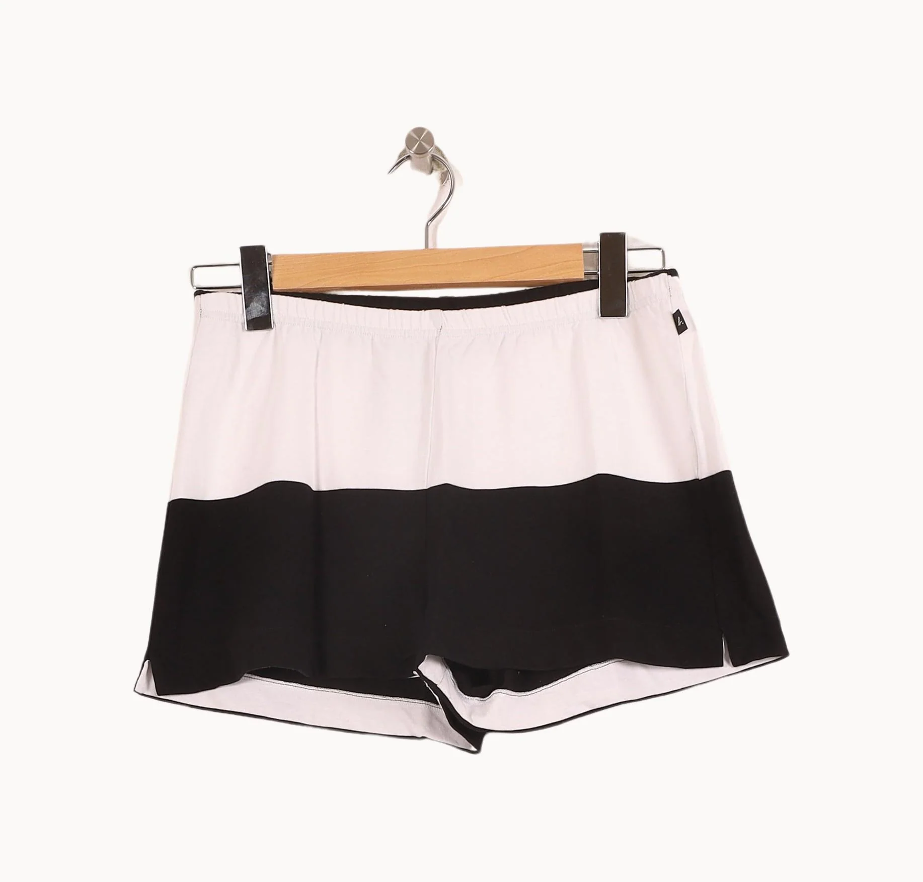 Short Noir et Blanc - Taille M/38 - Image 2